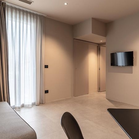 Amare Suite & Apartments Bellaria-Igea Marina Exteriör bild