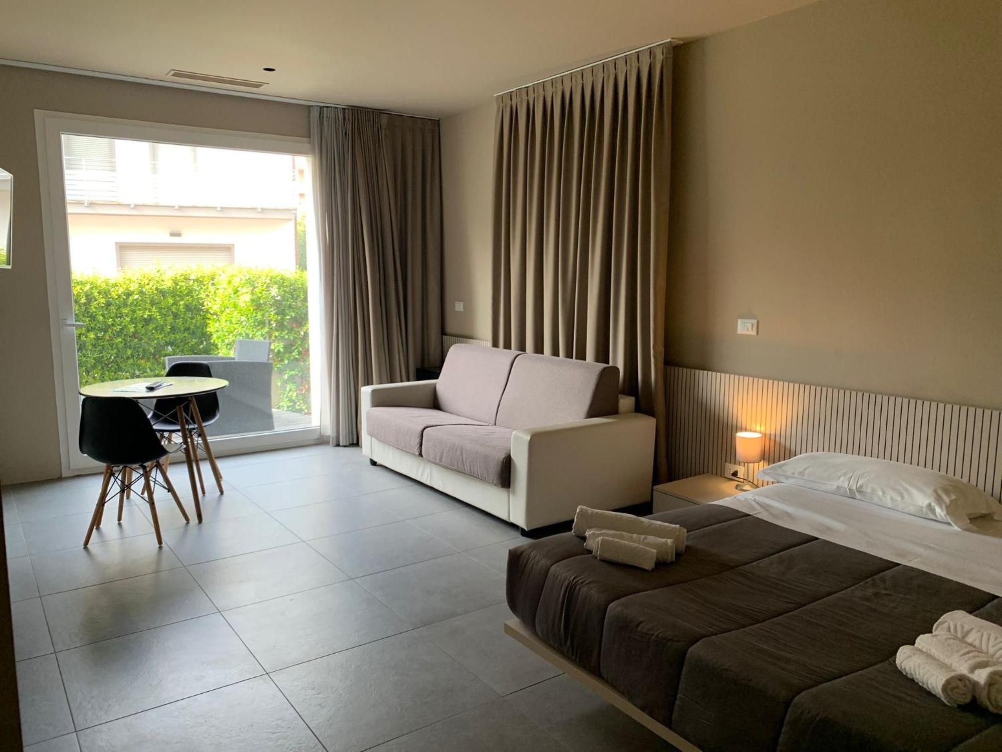 Amare Suite & Apartments Bellaria-Igea Marina Exteriör bild